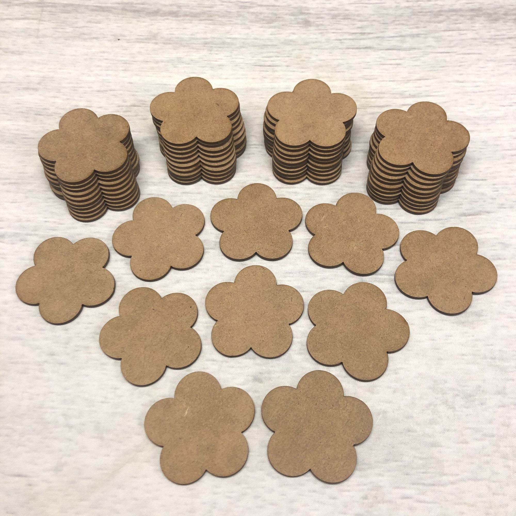 Embellishments set of 50 flowers 5cm Wooden Craft Shape