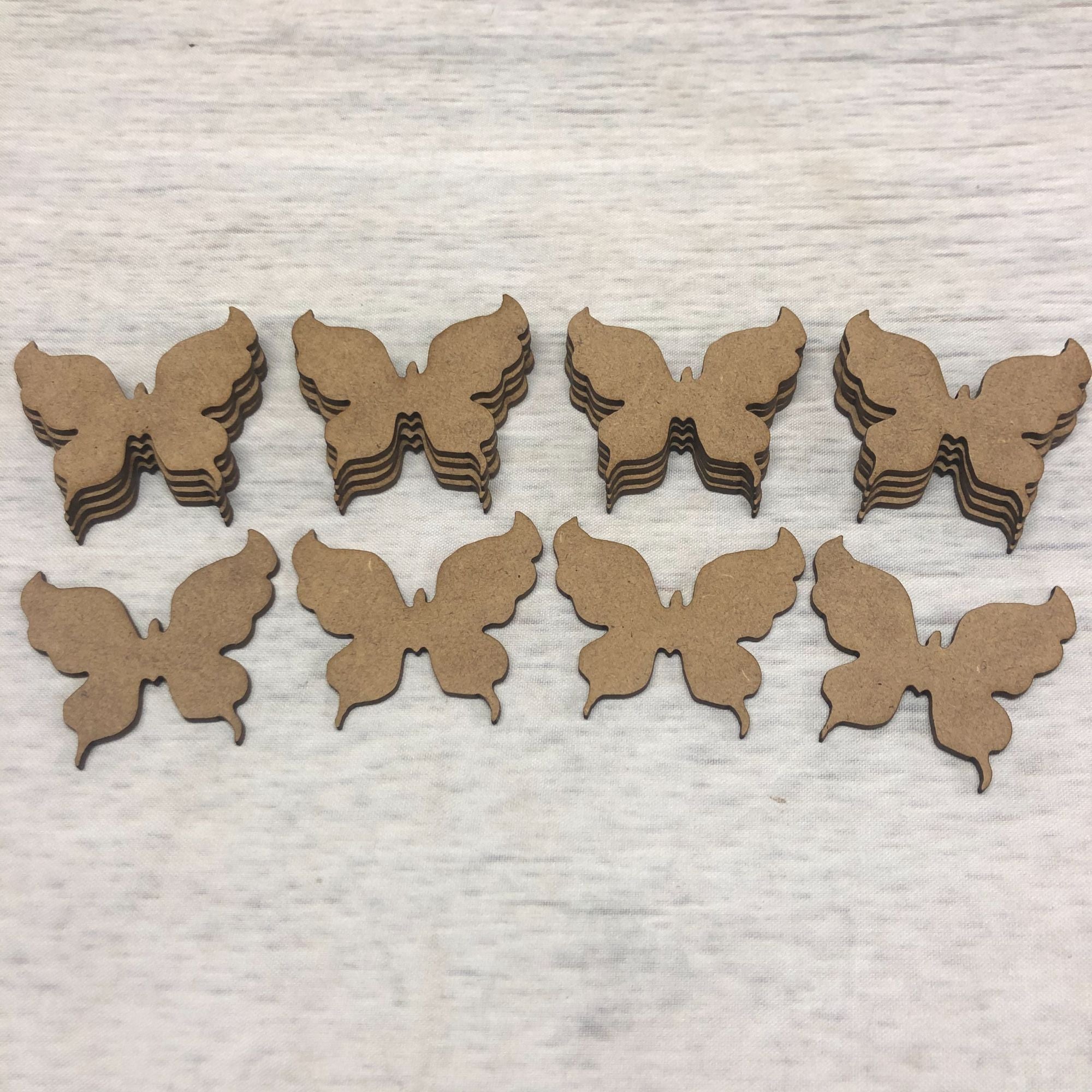 Embellishments set of 20 butterflies 3.5cm Wooden Craft Shape